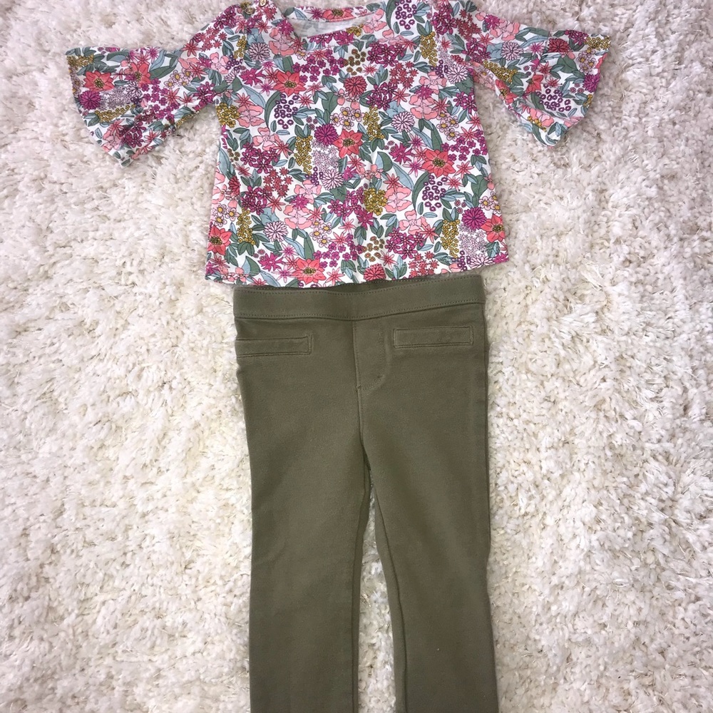 Toddler leggings and bell sleeved top